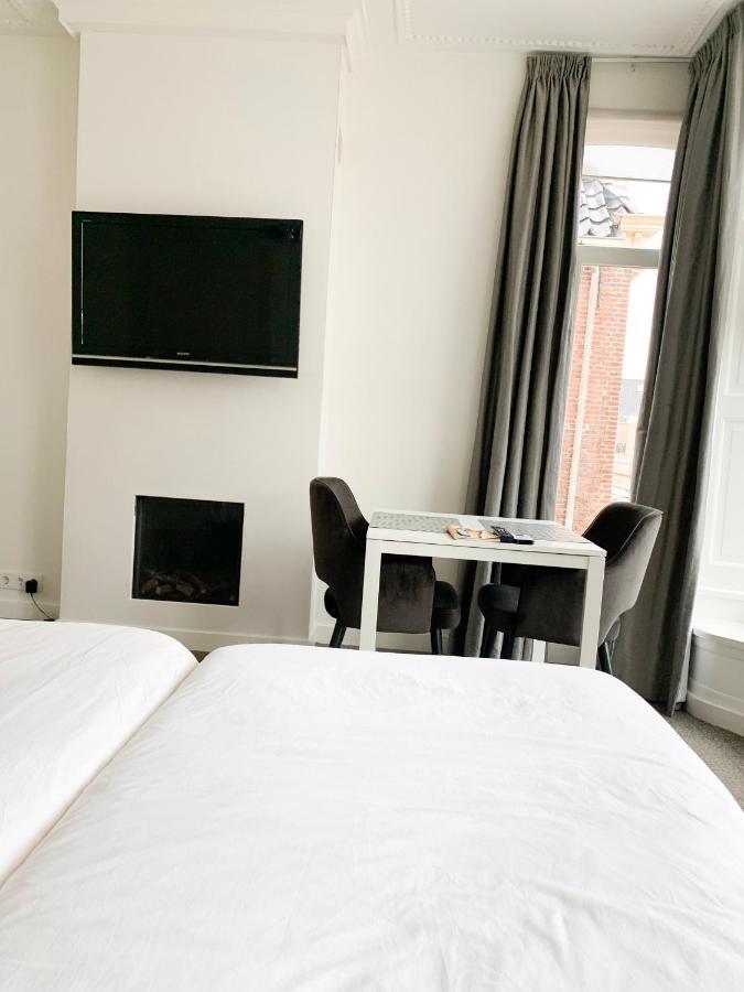 B&B Het Herenhuys Aan De Historische Gracht Van Kollum 외부 사진