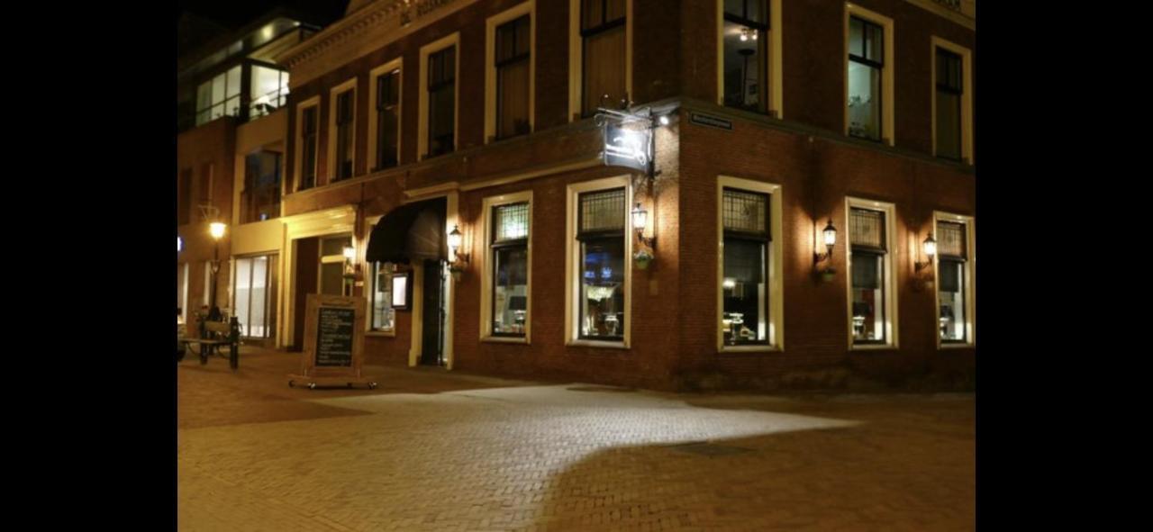 B&B Het Herenhuys Aan De Historische Gracht Van Kollum 외부 사진